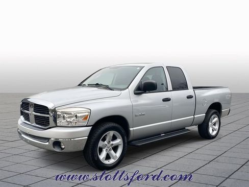Used 2008 Dodge Ram 1500 Truck SLT image 3
