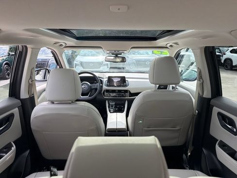 Certified 2023 Nissan Rogue SL FWD image 36