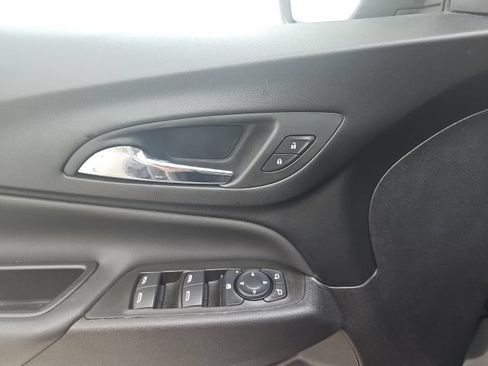 Used 2024 Chevrolet Equinox LT w/ LPO, Floor Liner Package FWD image 13