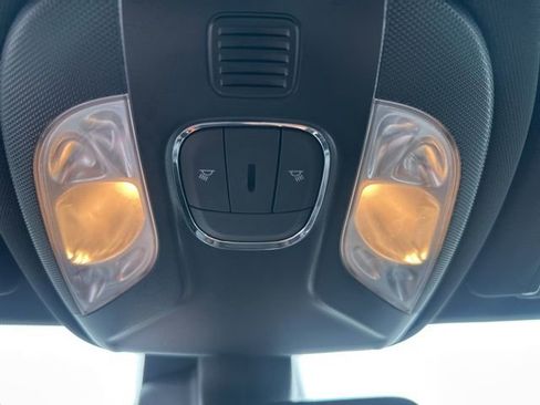 Certified 2023 Jeep Compass Altitude image 18