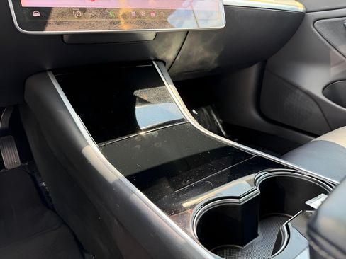 Used 2019 Tesla Model 3 Mid Range RWD image 46
