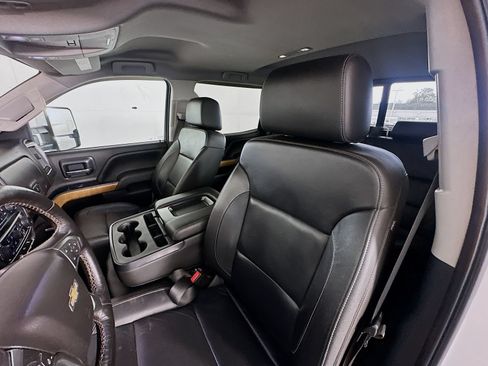 Used 2018 Chevrolet Silverado 2500 LTZ w/ Duramax Plus Package AWD/4WD image 20
