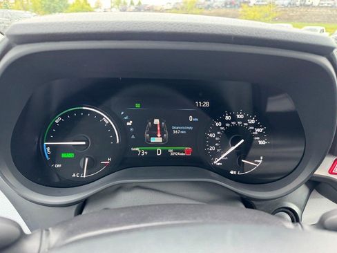Used 2025 Toyota Sienna LE FWD image 22