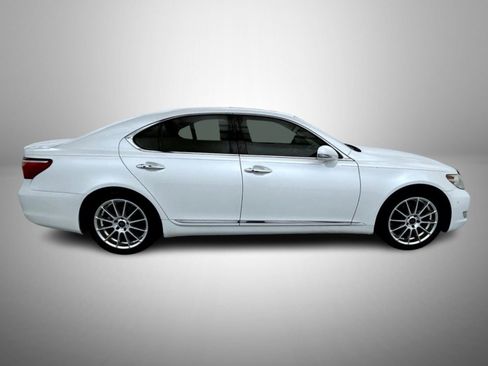 Used 2011 Lexus LS 460 image 4