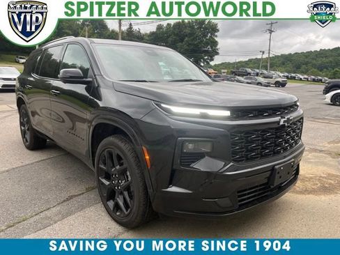 Used 2025 Chevrolet Traverse RS AWD/4WD image 1