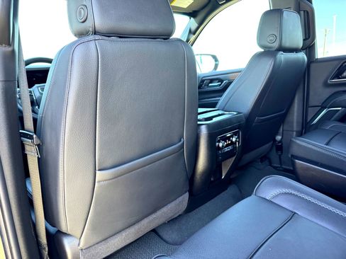 Used 2025 GMC Yukon XL Denali image 21