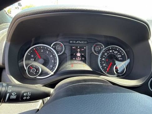 New 2026 RAM 1500 Express AWD/4WD image 29