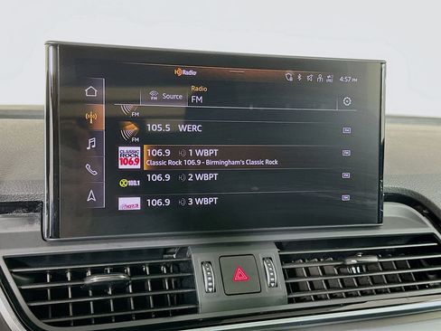 Used 2025 Audi Q5 2.0T Premium image 21