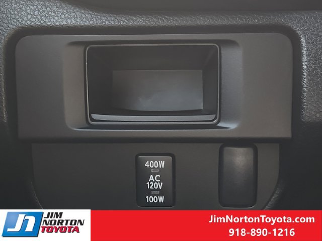 Used 2017 Toyota Tacoma TRD Off-Road w/ Tow Package AWD/4WD image 23