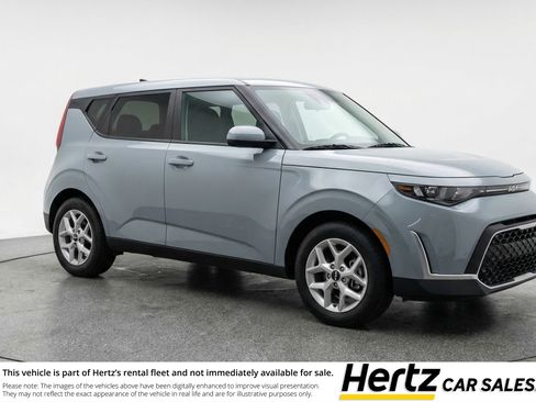 Used 2025 Kia Soul LX w/ LX Technology Package FWD image 1