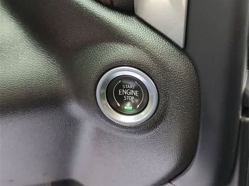 Used 2022 Chevrolet Silverado 1500 LT image 16