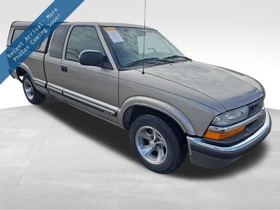 Used 2002 Chevrolet S10 Pickup LS w/ LS Preferred Equipment Group