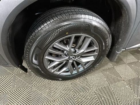 Used 2022 Nissan Rogue S AWD/4WD image 10