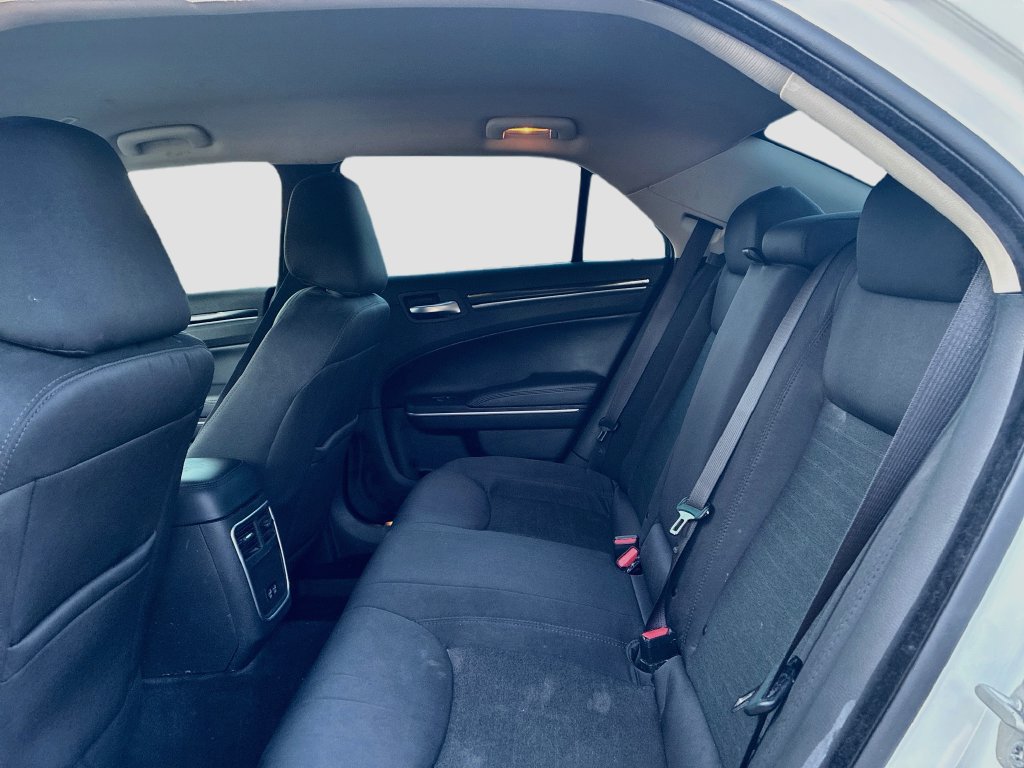 Used 2023 Chrysler 300 Touring w/ Sport Appearance Package RWD image 22