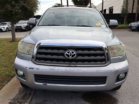 Used 2010 Toyota Sequoia SR5 image 5