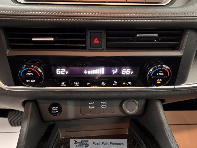 Used 2025 Nissan Rogue SV AWD/4WD image 41