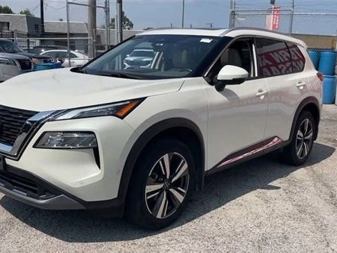 Used 2023 Nissan Rogue SL w/ SL Premium Package image 24