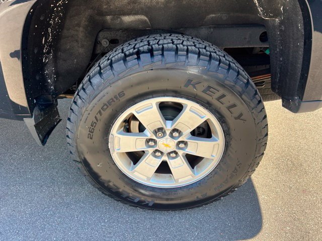 Used 2020 Chevrolet Colorado W/T w/ WT Convenience Package AWD/4WD image 9