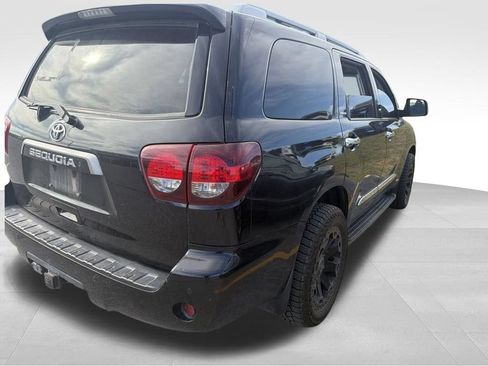Used 2020 Toyota Sequoia Limited AWD/4WD image 24