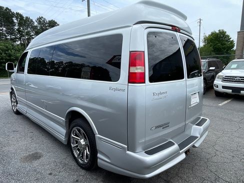 Used 2012 Chevrolet Express 2500 LT RWD image 5