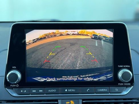 Used 2020 Nissan Altima 2.0 SR image 19