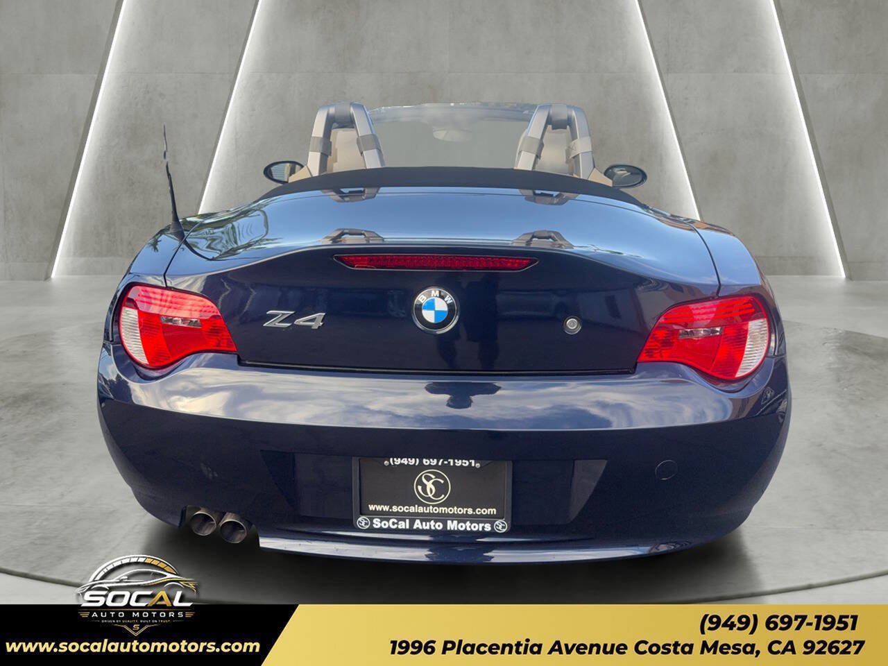 Used 2006 BMW Z4 3.0i RWD image 4