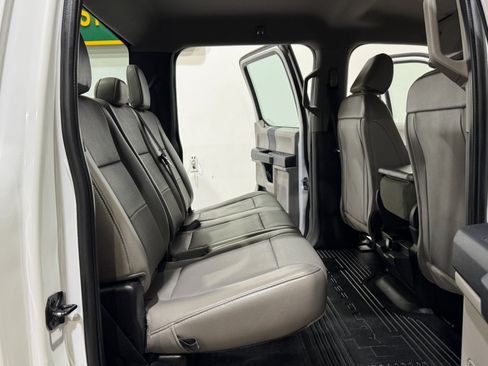 Used 2020 Ford F250 XL w/ Power Equipment Group image 14