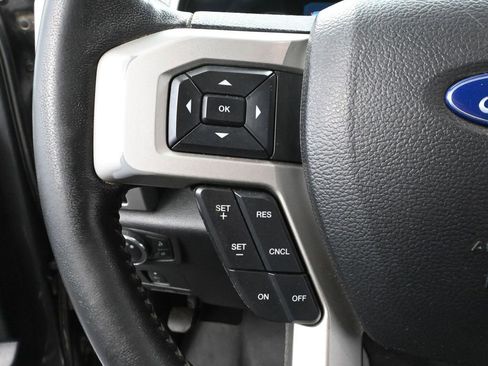 Used 2019 Ford F350 Lariat w/ Chrome Package image 28