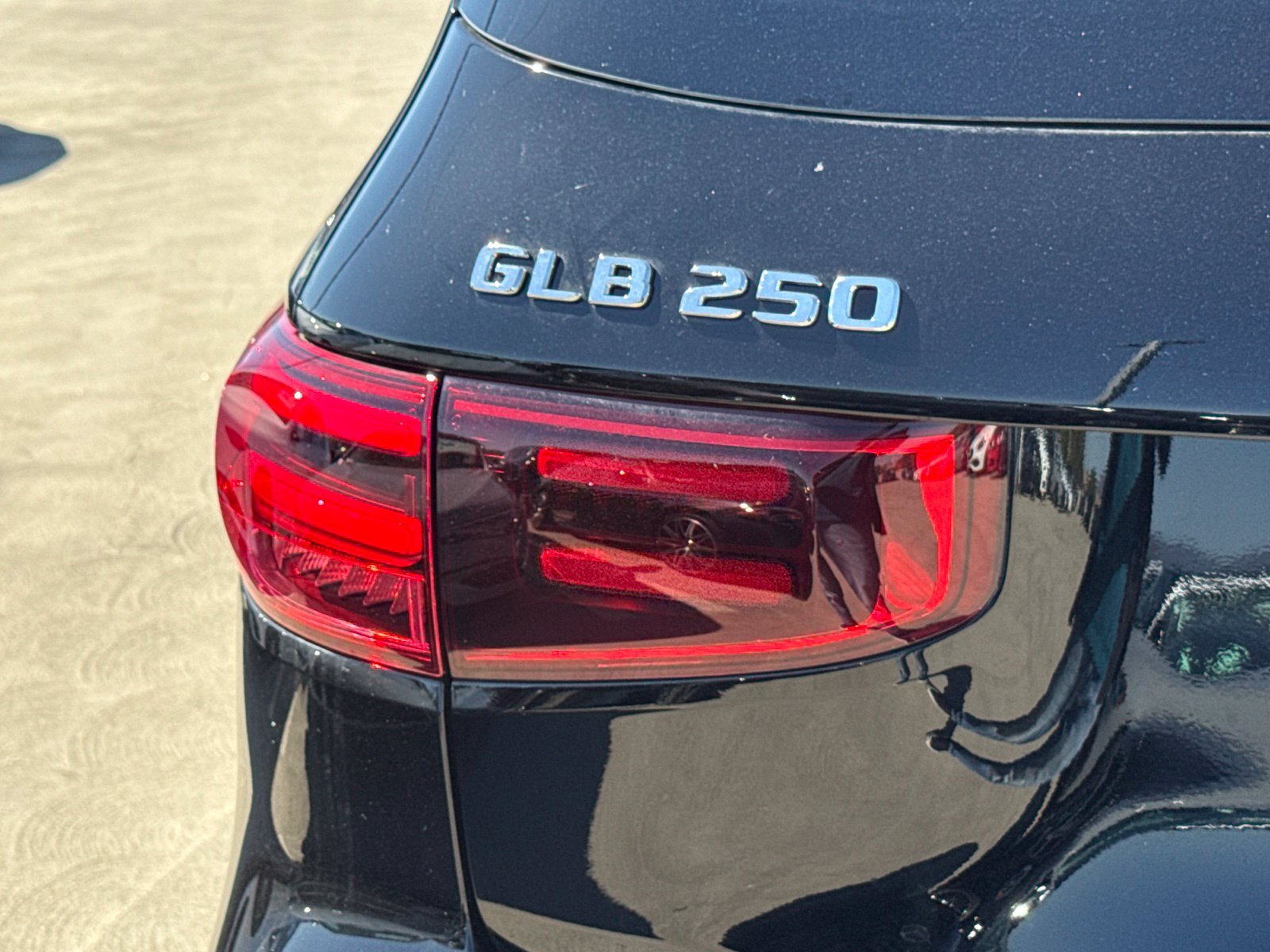 New 2026 Mercedes-Benz GLB 250 image 13