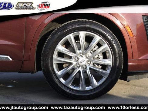 Used 2023 Cadillac XT6 Premium Luxury w/ Technology Package AWD/4WD image 10