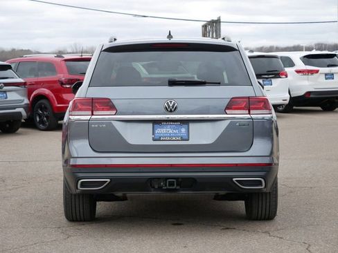 Certified 2023 Volkswagen Atlas SE w/ Black Wheel Package image 6