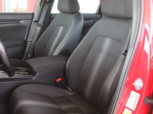 Used 2024 Honda Civic Sport image 40