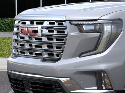 New 2026 GMC Acadia Denali w/ Super Cruise Package FWD image 13