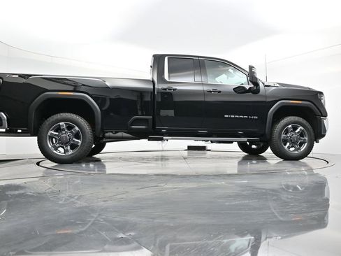 New 2026 GMC Sierra 3500 SLE image 32