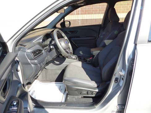 Used 2025 Subaru Forester Premium AWD/4WD image 23