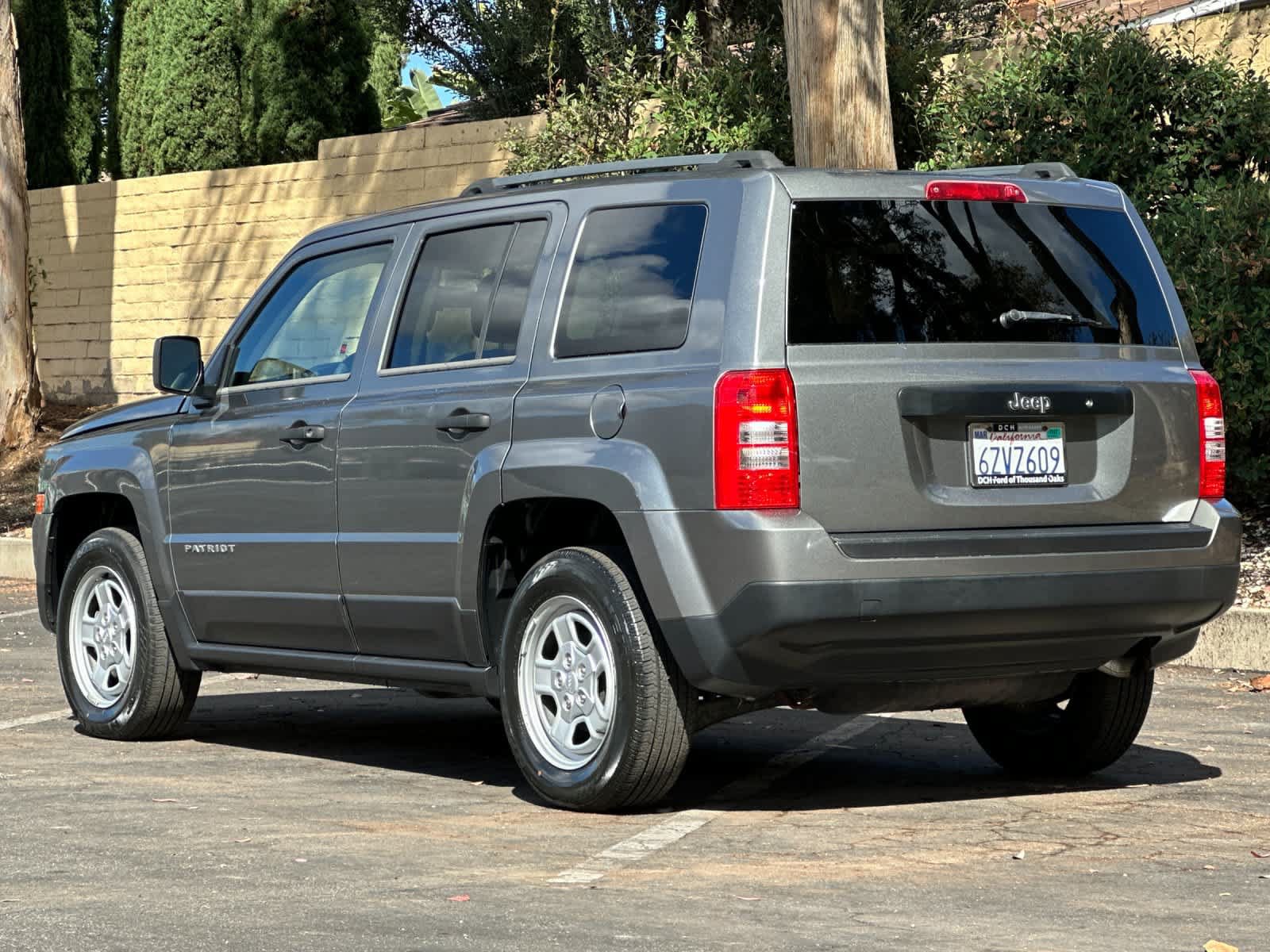 Used 2013 Jeep Patriot Sport FWD image 6