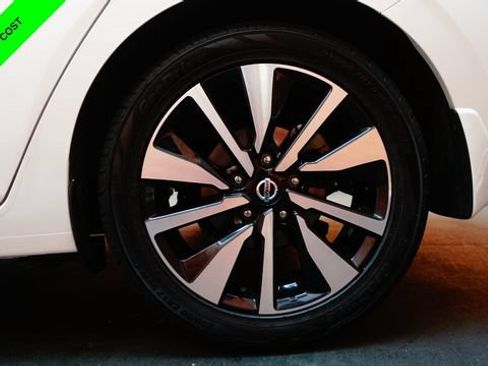 Certified 2023 Nissan Sentra SV w/ SV Premium Package FWD image 76
