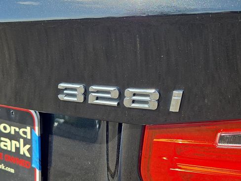 Used 2015 BMW 328i xDrive Sedan AWD/4WD image 29