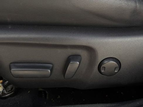 Used 2015 Toyota Camry SE image 25