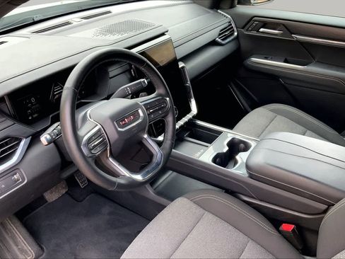 Used 2025 GMC Acadia Elevation FWD image 18