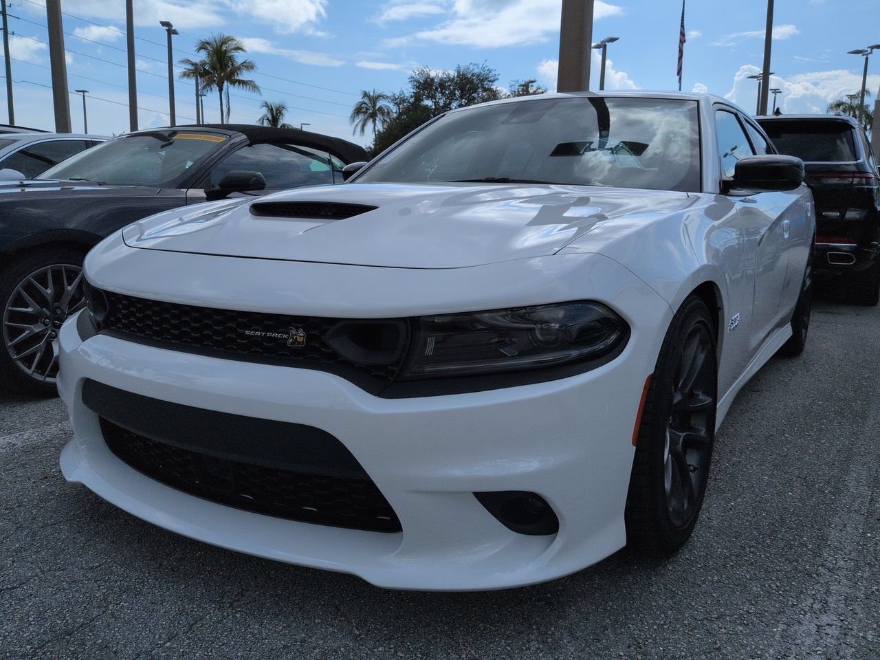 Used 2023 Dodge Charger Scat Pack w/ Plus Group RWD image 9