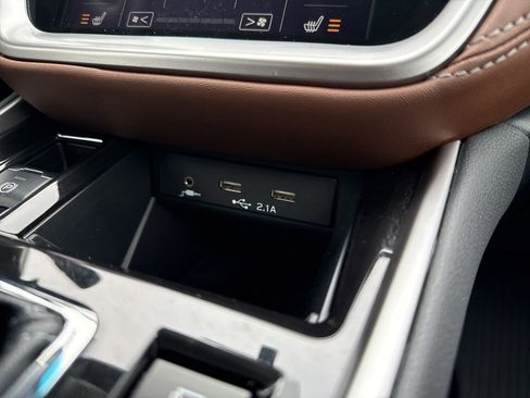 Used 2022 Subaru Outback Touring XT image 24