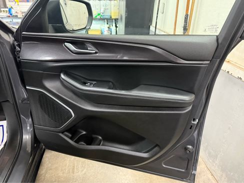 Used 2022 Jeep Grand Cherokee L Laredo w/ Luxury Tech Group I image 31