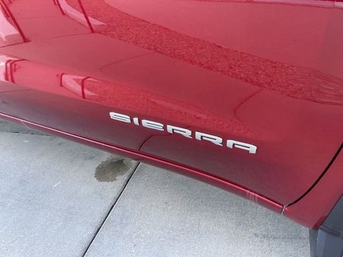 Used 2025 GMC Sierra 1500 SLT image 22