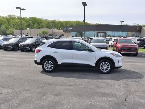 Used 2022 Ford Escape SE w/ Convenience Package AWD/4WD image 8