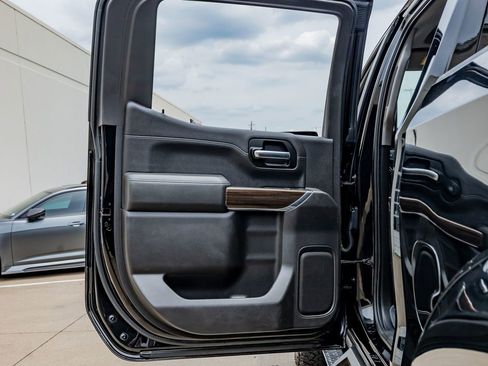Used 2019 Chevrolet Silverado 1500 RST w/ All-Star Edition AWD/4WD image 37