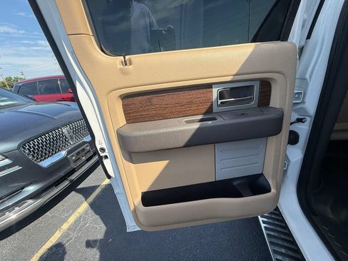 Used 2014 Ford F150 Lariat w/ Equipment Group 501A Mid AWD/4WD image 18