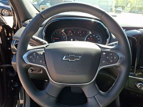 Used 2023 Chevrolet Traverse RS AWD/4WD image 27