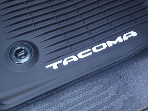 New 2026 Toyota Tacoma TRD Off-Road w/ TRD Off Road Upgrade Package AWD/4WD image 32