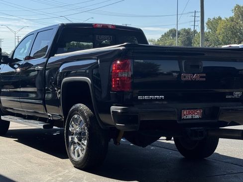 Used 2018 GMC Sierra 2500 Denali w/ Duramax Plus Package AWD/4WD image 5
